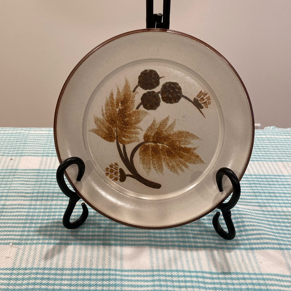 Denby Pottery - Cotswold Pattern - Bread & Butter Plate (1)